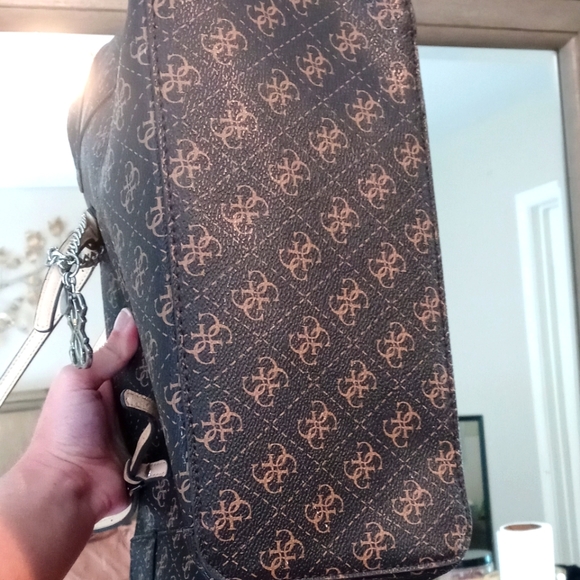 Handbag - Picture 3 of 3